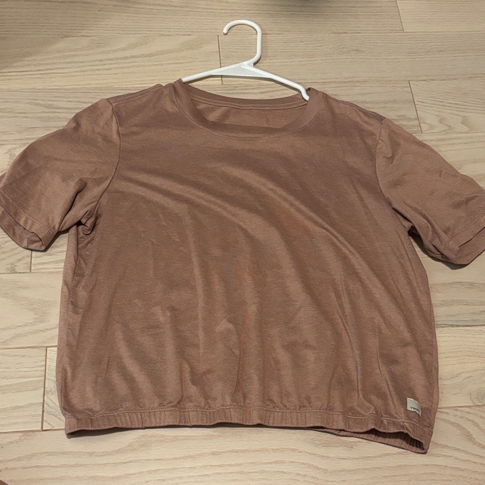 Vuori Pink Cropped Shirt